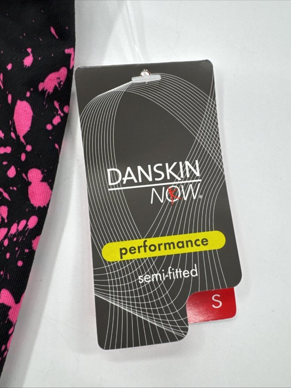 Danskin Now Top Womens Small Semi-Fitted Black Pink Razorback Built in Bra NEW - Picture 2 of 8